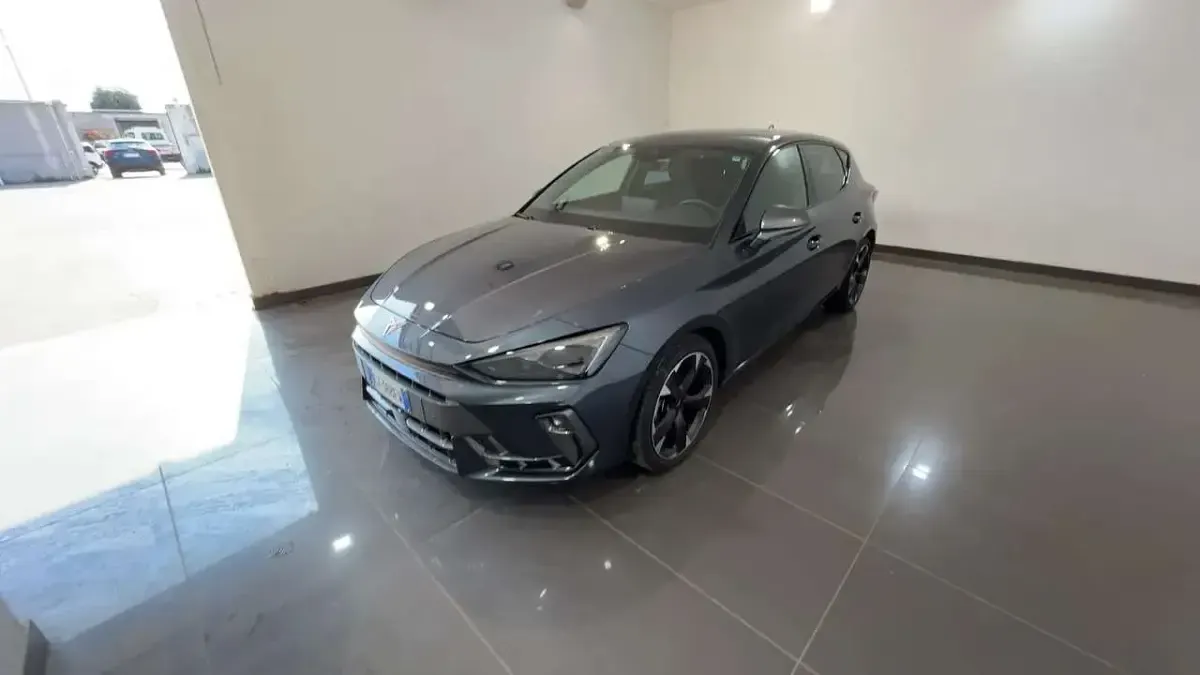 Usata Cupra Leon 150 CV (110 kW) 2025 Grigio Berlina