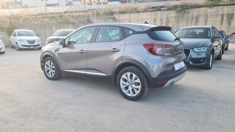 Usata Renault Captur Intens 95 CV (69 kW) 2020 Grigio SUV