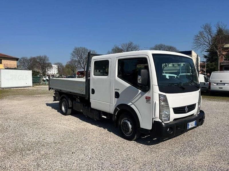 Begagnad Renault Master 131 HK (96 kW) 2019 Vit Cab