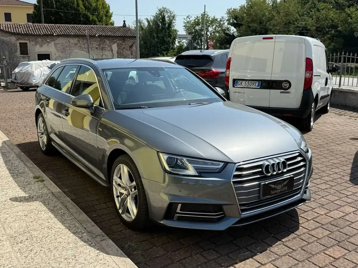 Usata Audi A4 S-Line 190 CV (139 kW) 2018 Grigio Station wagon