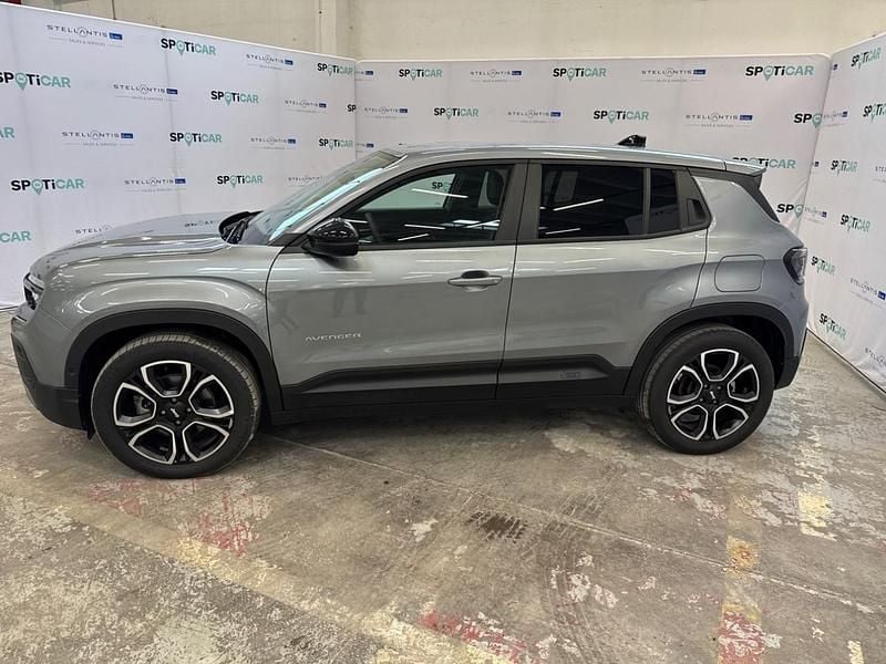 Usata Jeep Avenger EV Altitude 114 kW (156 CV) 2025 Grigio SUV
