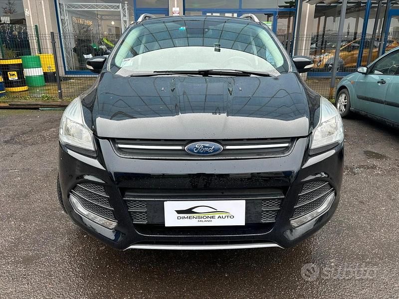 Usata Ford Kuga Titanium 120 CV (88 kW) 2016 Grigio SUV