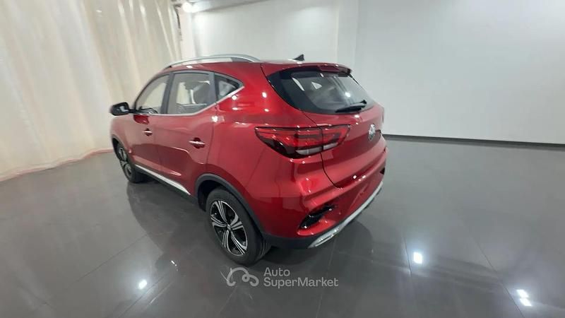 Usata MG ZS Comfort 106 CV (77 kW) 2023 Rosso SUV