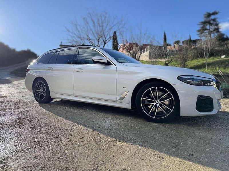 Usata BMW 520 M Sport 190 CV (139 kW) 2023 Bianco Station wagon