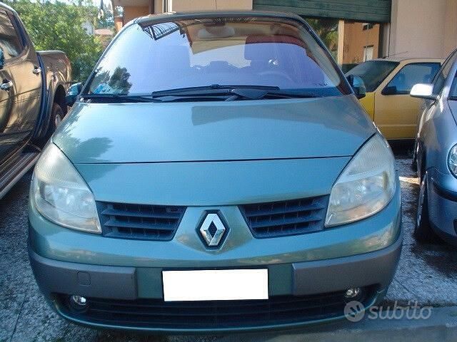 Usata Renault Scénic II 120 CV (88 kW) 2004 Grigio Monovolume