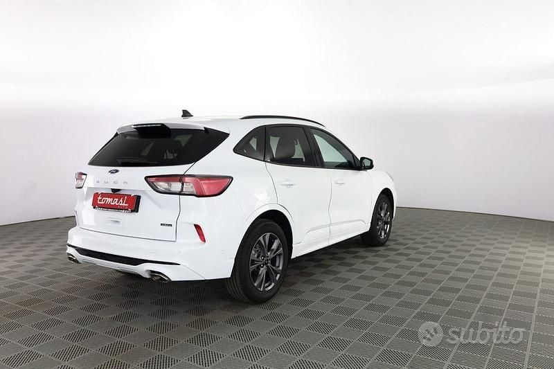 Usata Ford Kuga ST-Line 225 CV (165 kW) 2023 Frozen white SUV