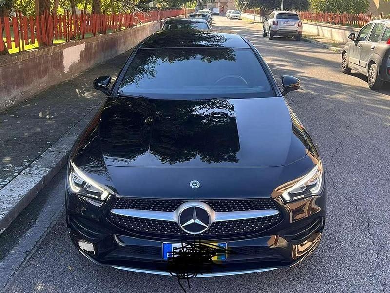 Usata Mercedes 180 AMG line 116 CV (85 kW) 2020 Nero Berlina