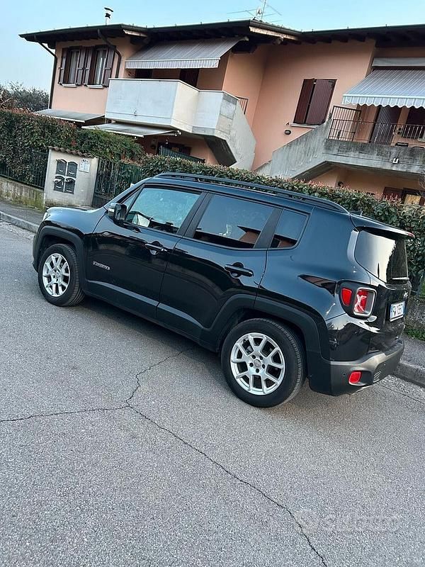 Usata Jeep Renegade Limited 120 CV (88 kW) 2019 Nero SUV
