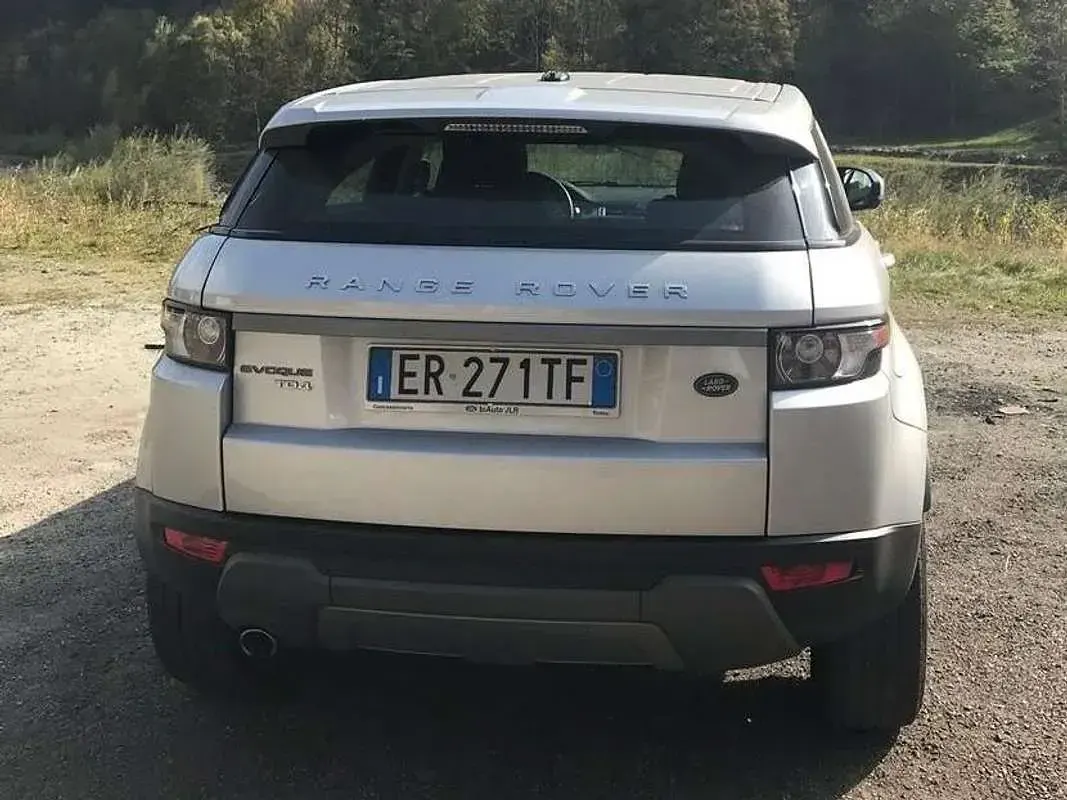 Usata Land Rover Range Rover evoque Pure 110 CV (80 kW) 2013 Argento SUV