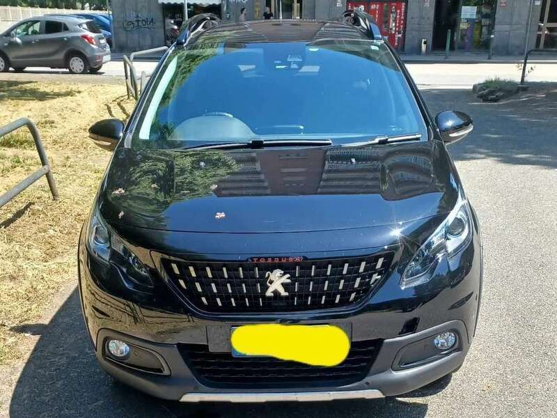 Nero Usata 2019 Peugeot 2008 GT-line SUV | 11.900 € (Ottimo prezzo) - Immagine 1/4