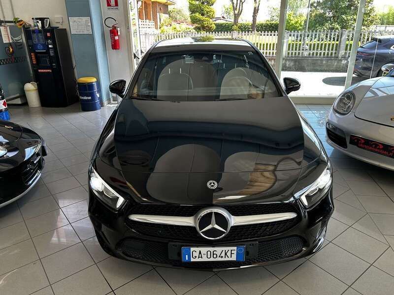 Usata Mercedes A160 Executive 95 CV (69 kW) 2020 Nero Utilitaria