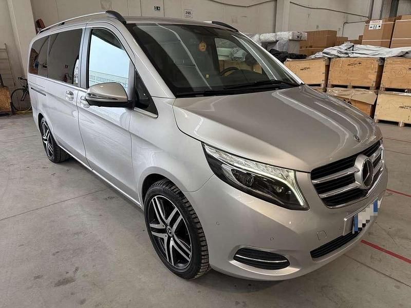 Usata Mercedes V250 Avantgarde 190 CV (139 kW) 2019 Argento Monovolume