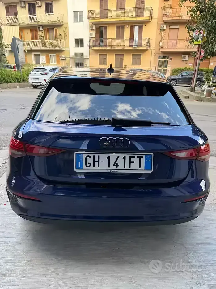 Gebraucht Audi A3 Advanced 116 PS (85 kW) 2022 Blau Limousine