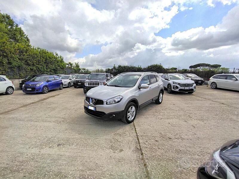 Grigio Usata 2014 Nissan Qashqai +2 SUV | 10.000 € (Cara) - Immagine 1/2