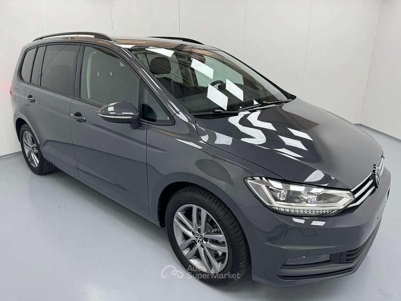 Nuova VW Touran 150 CV (110 kW) 2025 Dolphin grey Monovolume