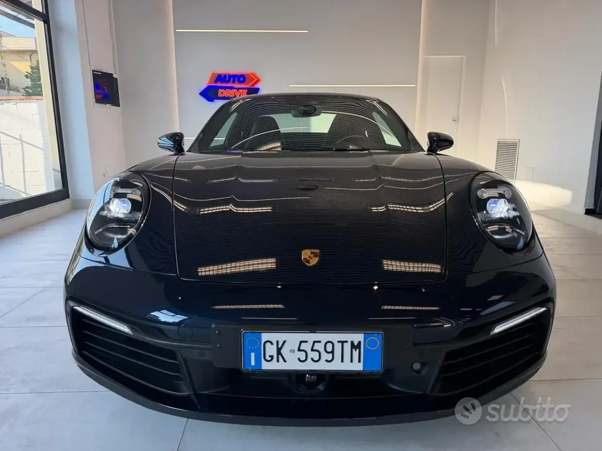 Usata Porsche 992 385 CV (283 kW) 2020 Bluazzurro Coupé