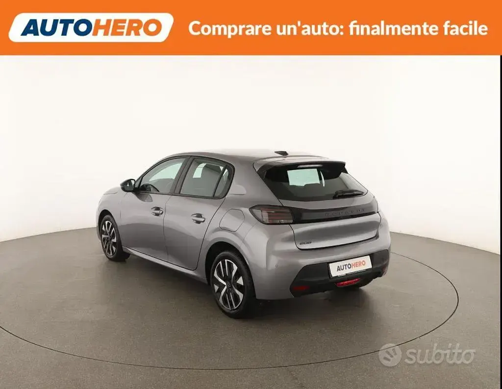 Usata Peugeot 208 Style 75 CV (55 kW) 2024 Grigio Utilitaria