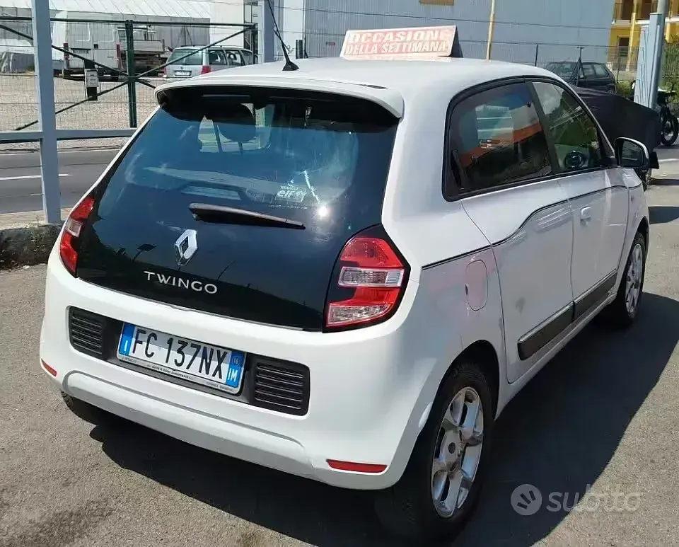 Usata Renault Twingo Intens 69 CV (50 kW) 2016 Bianco Utilitaria