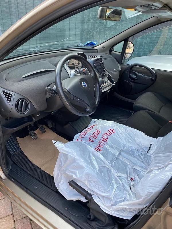 Usata Fiat Multipla 120 CV (88 kW) 2006 Monovolume