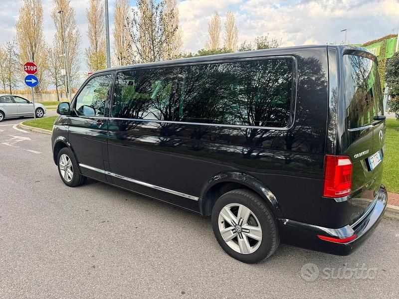 Usata VW Caravelle 150 CV (110 kW) 2019 Monovolume