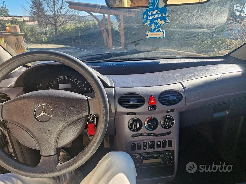Usata Mercedes A170 95 CV (69 kW) 2001 Grigio Berlina