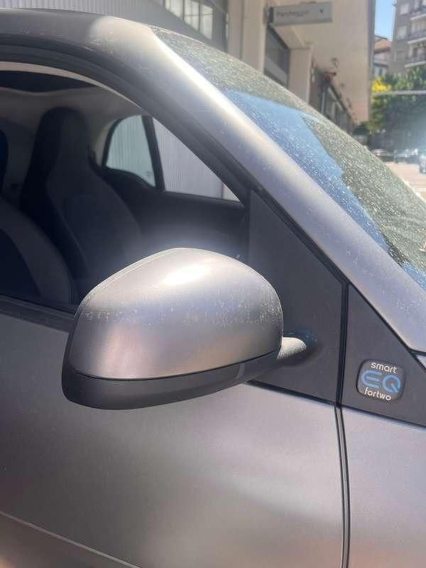 Grigio Usata 2021 Smart ForTwo Electric Drive Pure Due volumi | 11.000 € (Ottimo prezzo) - Immagine 1/4