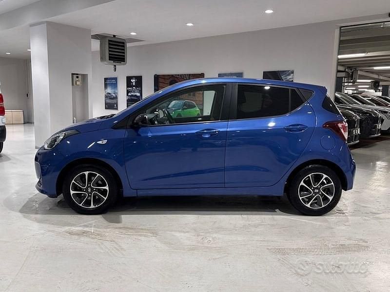 Usata Hyundai i10 67 CV (49 kW) 2019 Blu Utilitaria