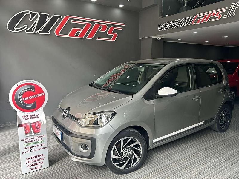 Usata VW up! Move 68 CV (50 kW) 2019 Grigio Utilitaria