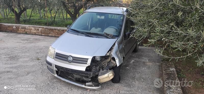 Usata 2005 Fiat Panda Due volumi | 800 € - Immagine 1/4