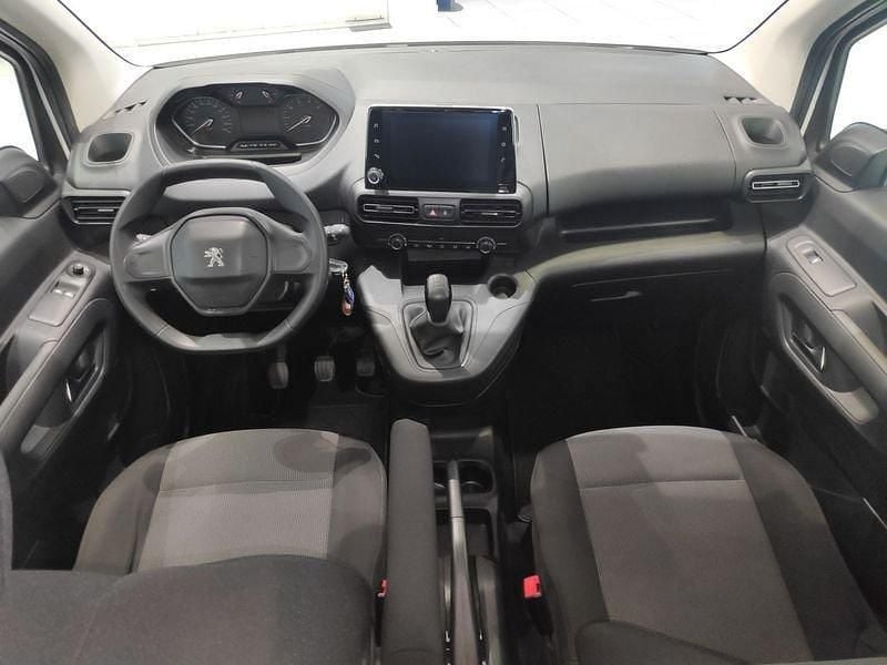 Usata Peugeot Rifter Active 101 CV (74 kW) 2021 Bianco Monovolume