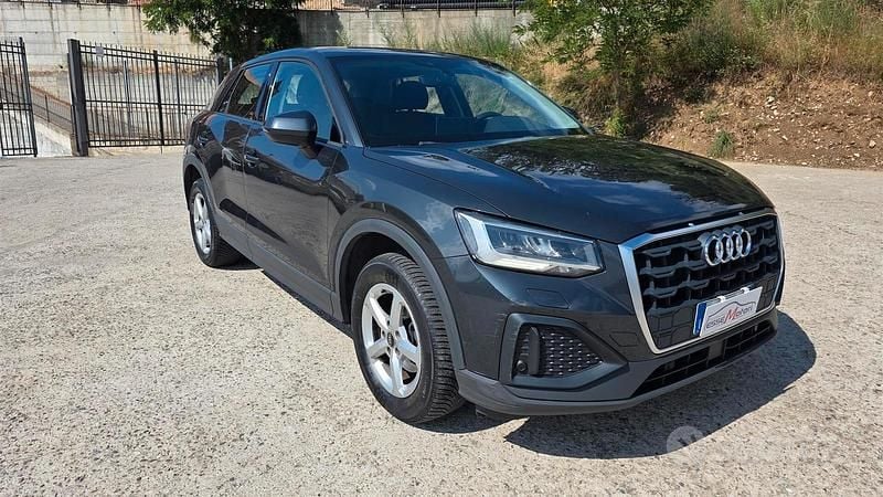 Usata Audi Q2 Business 115 CV (84 kW) 2021 Grigio SUV