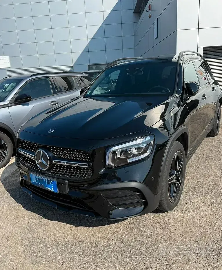 Usata Mercedes GLB200 Premium 150 CV (110 kW) 2021 Nero SUV
