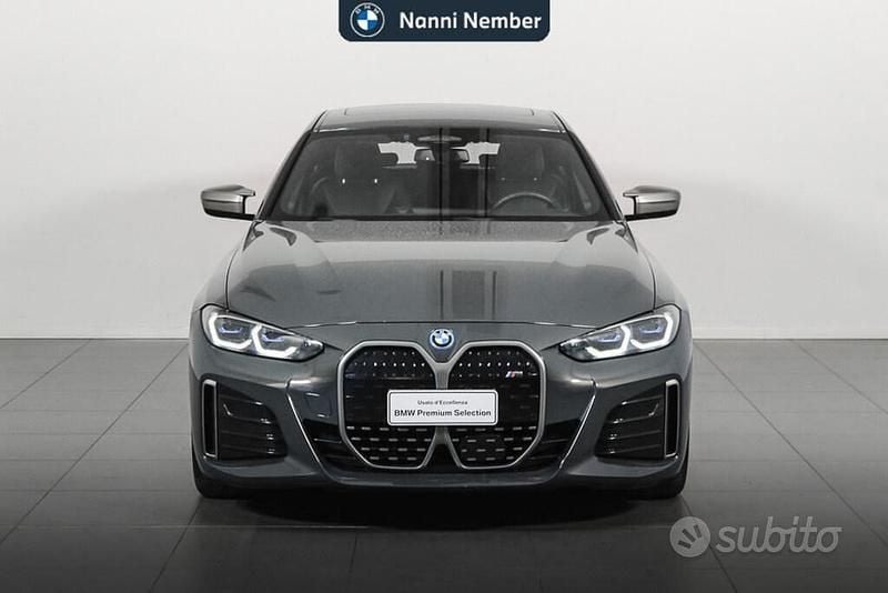 Usata BMW i4 Sport Line 400 kW (544 CV) 2022 Grigio Berlina