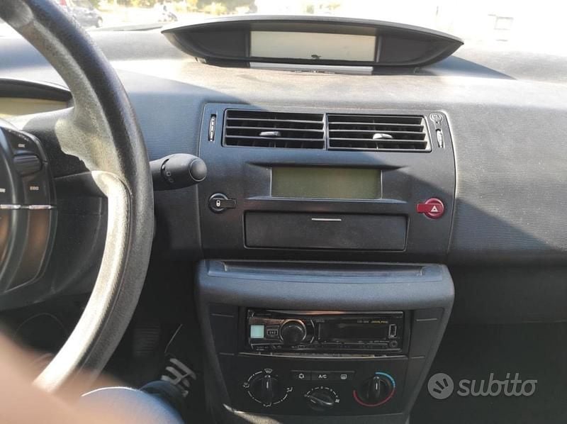 Usata Citroën C4 88 CV (64 kW) 2009 Grigio Berlina