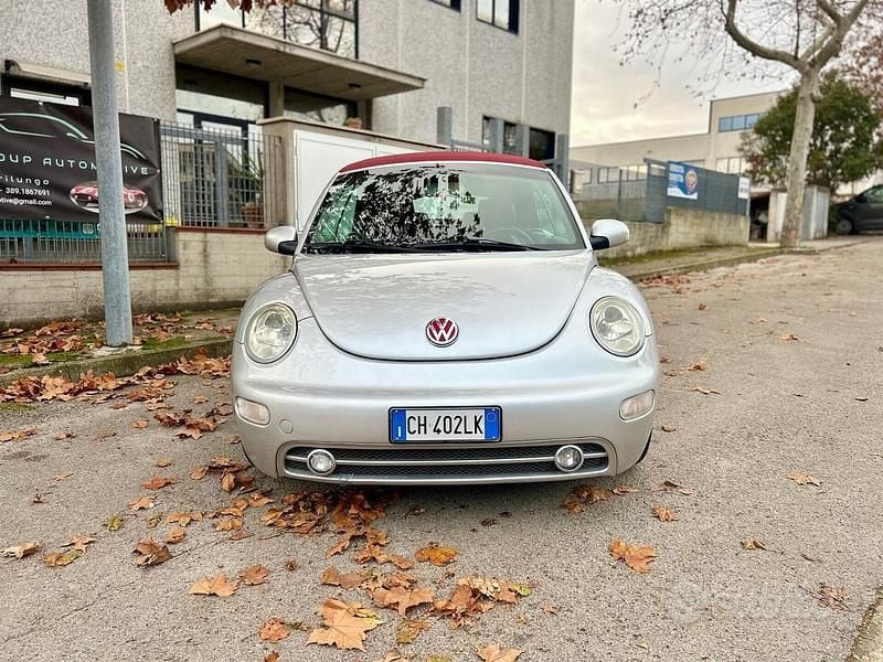 Usata VW New Beetle Cabriolet 75 CV (55 kW) 2003 Grigio Cabrio