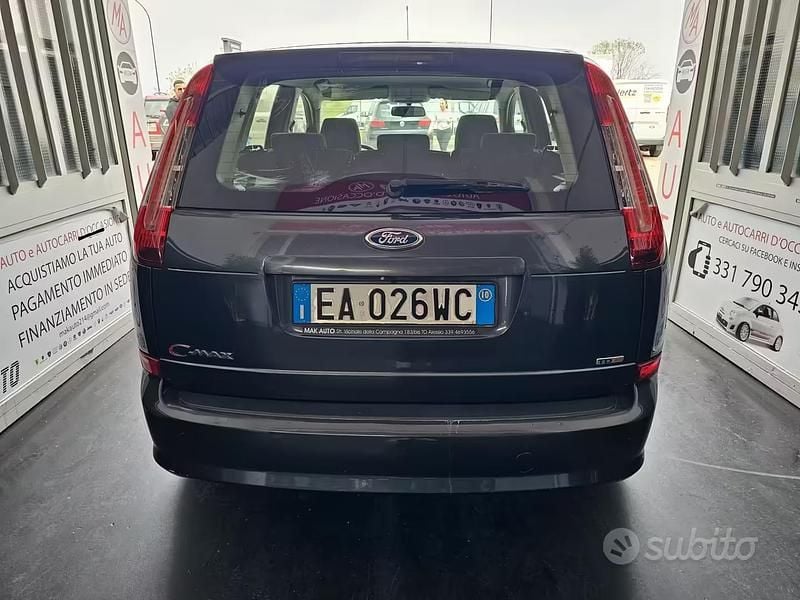 Käytetty Ford C-MAX Titanium 110 HP (80 kW) 2010 Harmaa Tila-auto