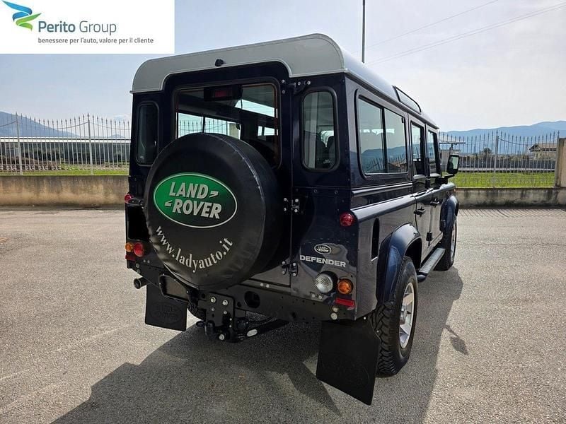 Usata Land Rover Defender 122 CV (89 kW) 2014 Blu / metallizzato Station wagon