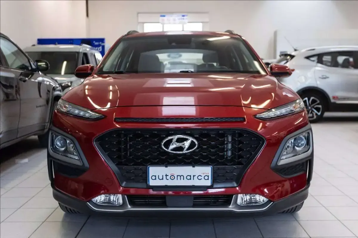 Usata Hyundai Kona 120 CV (88 kW) 2019 Rosso metallizzato SUV