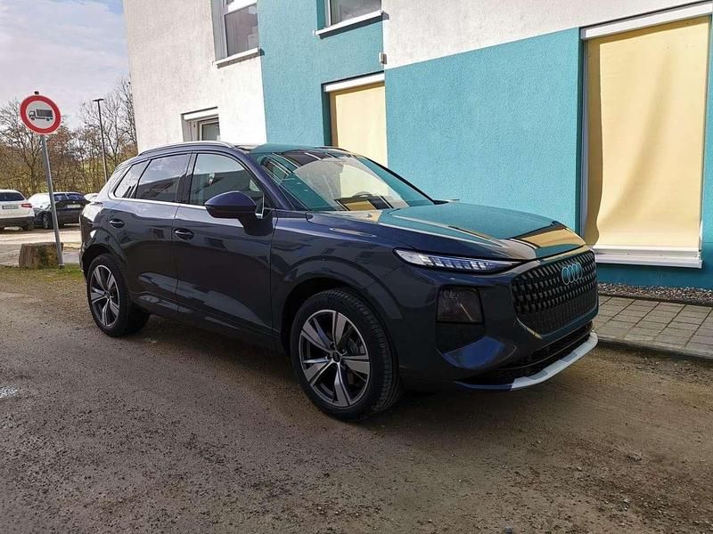 Nuova Audi Q3 Ambiente 150 CV (110 kW) 2026 Grigio SUV