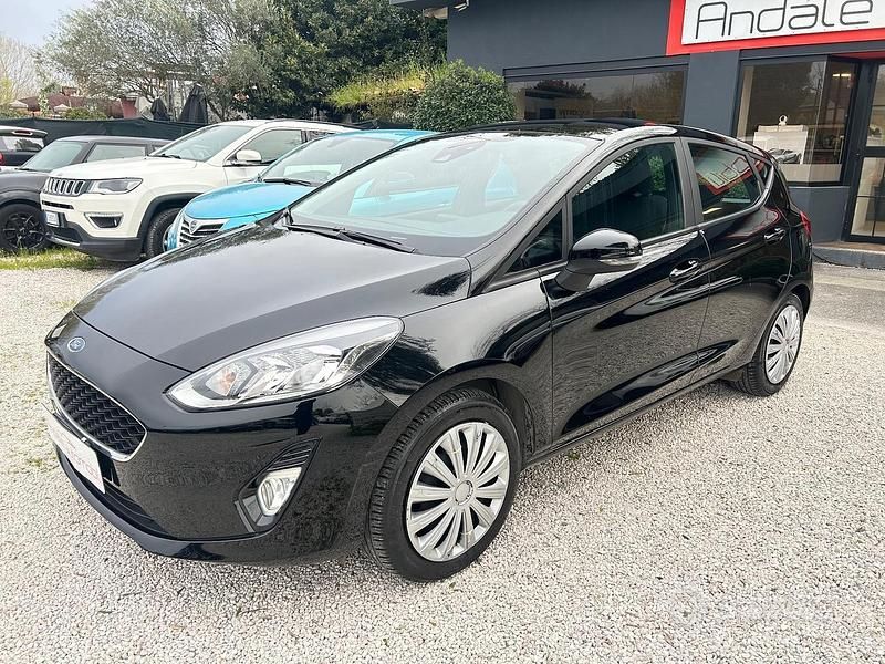 Usata Ford Fiesta 86 CV (63 kW) 2018 Nero Utilitaria