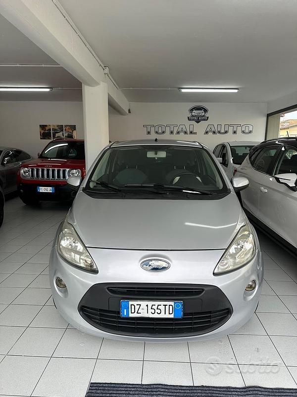 Usata Ford Ka Titanium 69 CV (50 kW) 2010 Grigio Berlina