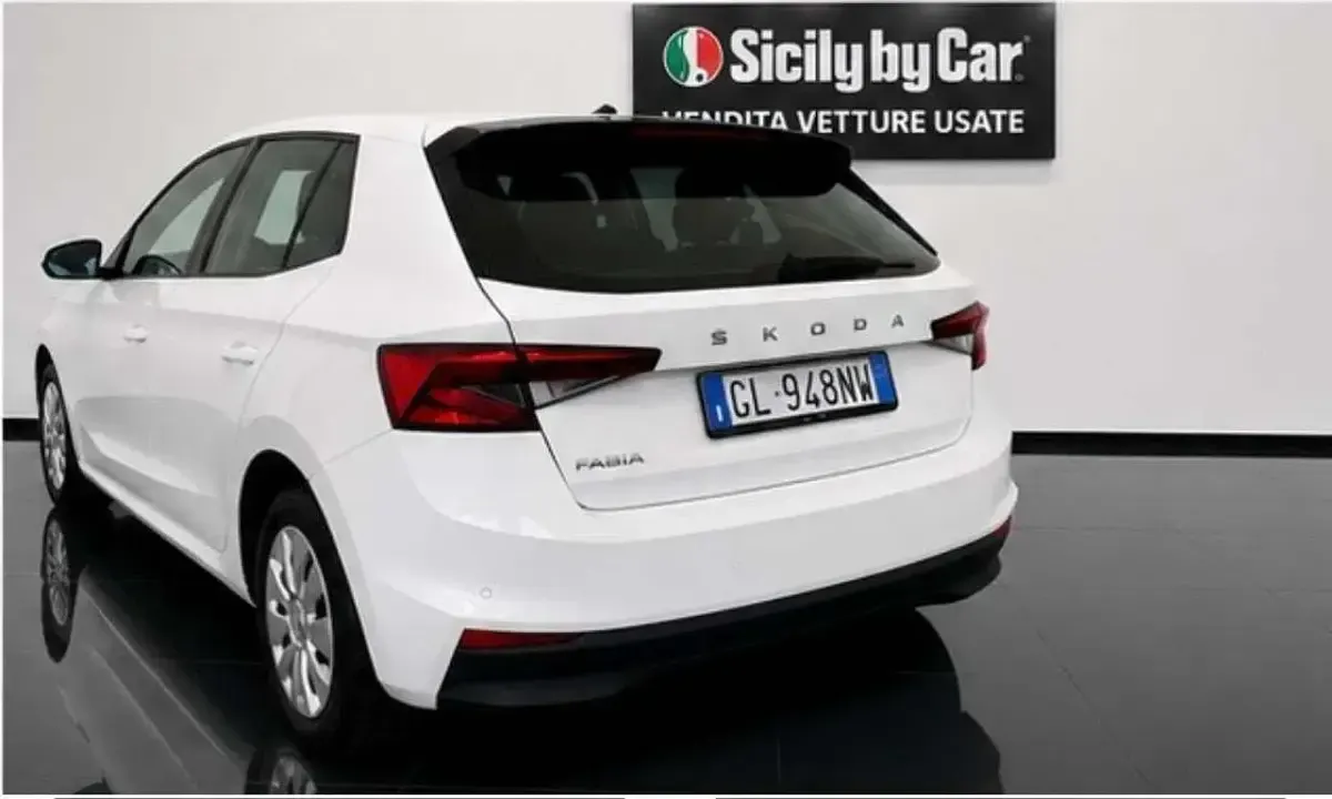 Usata Skoda Fabia Ambition 80 CV (58 kW) 2022 Bianco Utilitaria
