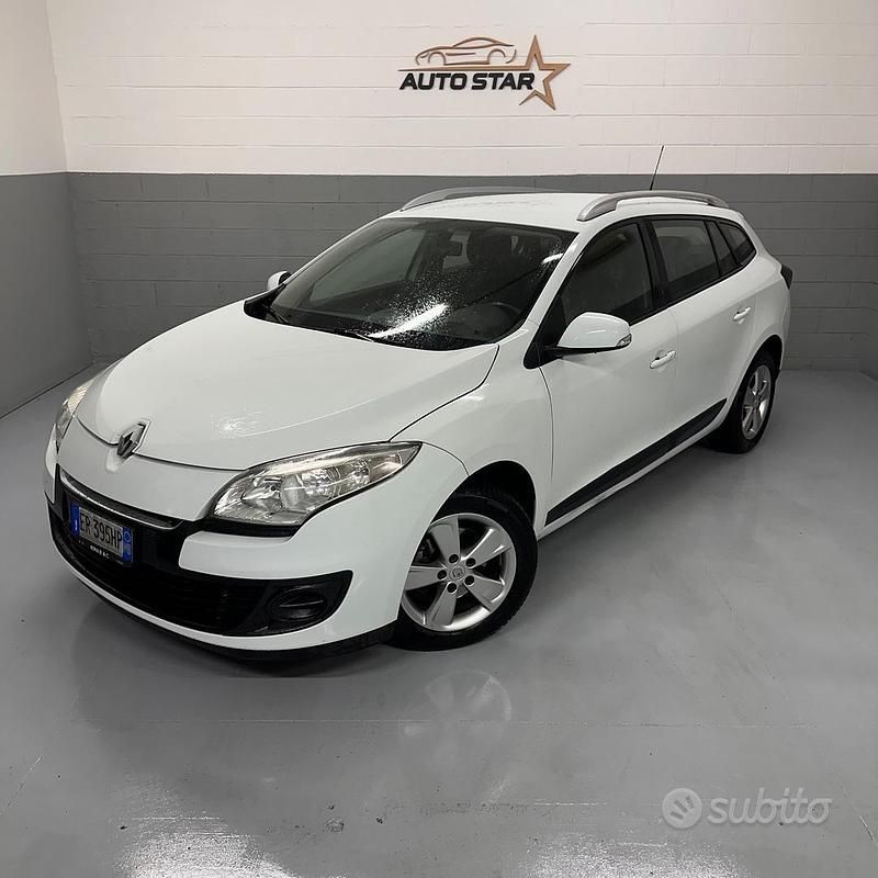 Usata Renault Mégane GrandTour 110 CV (80 kW) 2013 Grigio Station wagon