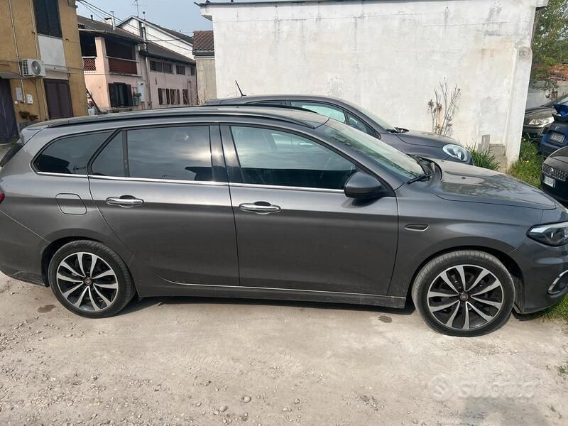 Usata Fiat Tipo 120 CV (88 kW) 2016 Station wagon