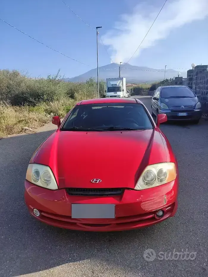 Occasion Hyundai Tiburon 105 PK (77 kW) 2003 Rood Coupé