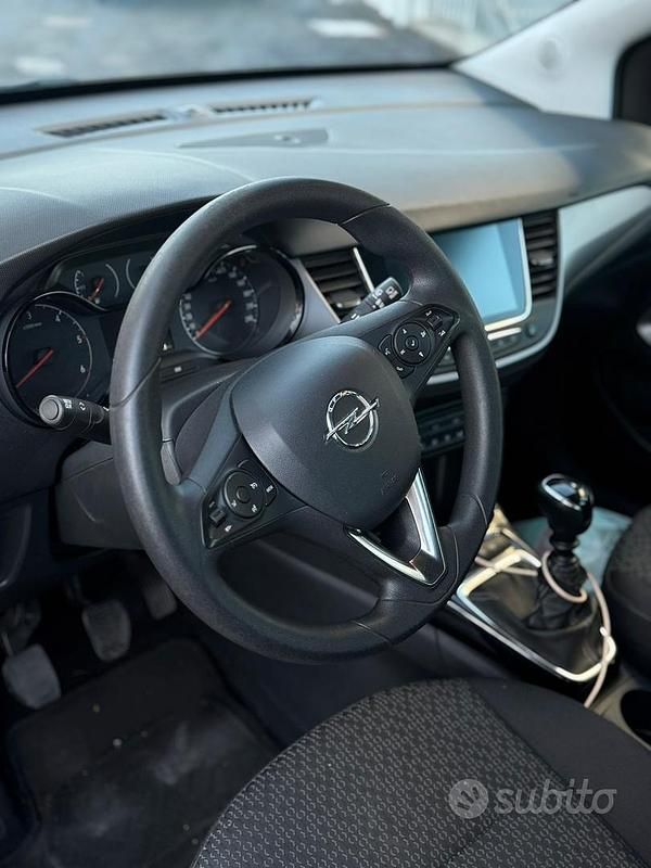 Usata Opel Crossland X Eco 102 CV (75 kW) 2018 SUV