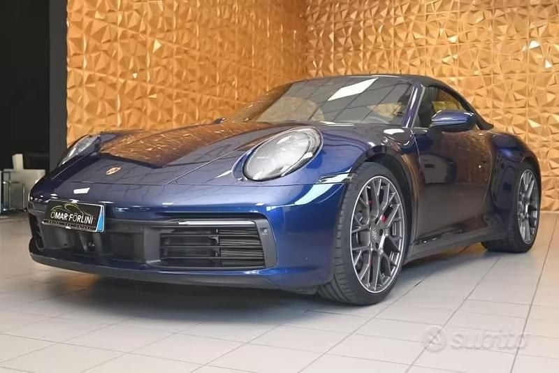 Usata Porsche 911 Carrera 4S Cabriolet Chrono 450 CV (330 kW) 2021 Blue genziana met/full pelle Cabrio