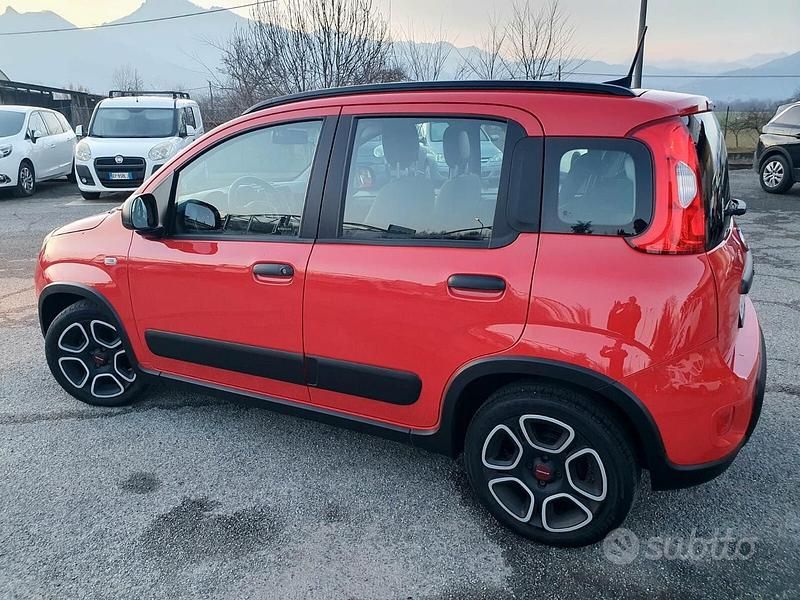 Usata Fiat Panda City Life 69 CV (50 kW) 2022 Rosso Utilitaria