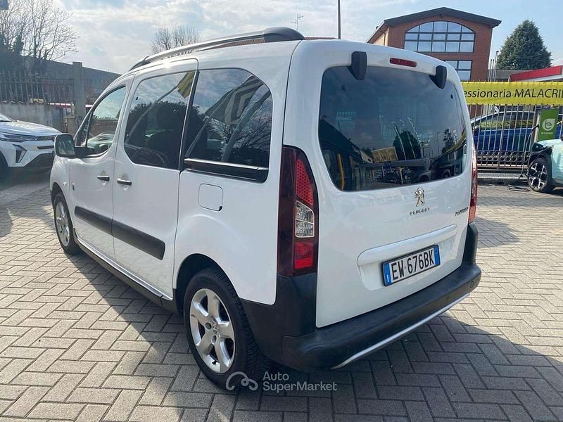 Usata Peugeot TePee Outdoor 92 CV (67 kW) 2014 Bianco ghiaccio SUV