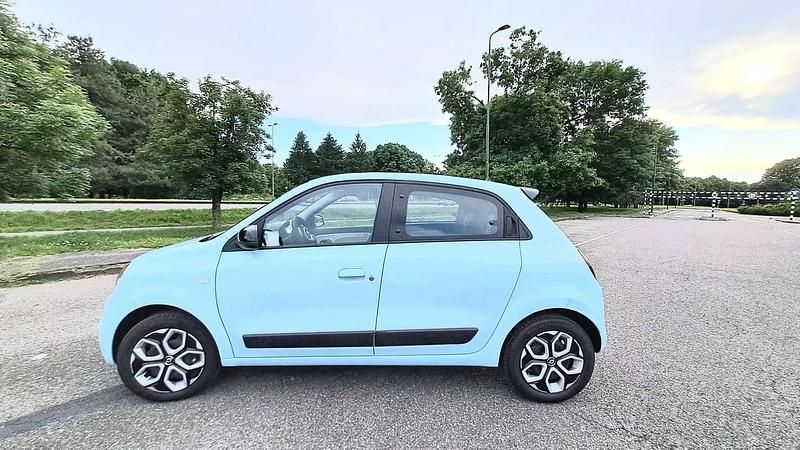 Usata Renault Twingo Equilibre 30 kW (42 CV) 2024 Utilitaria
